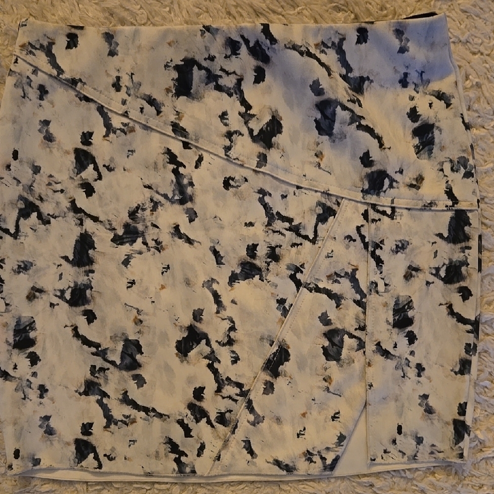Abstract Print Skirt